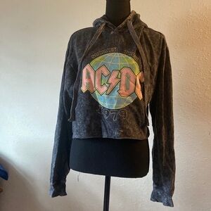 Women’s size medium distressed crop tops hoodie AC/DC T27
